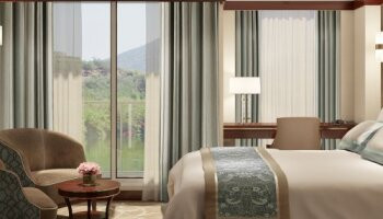 1548637235.7884_c458_Riviera Travel MS Douro Serenity Accommodation Superior Balcony Suites.jpg